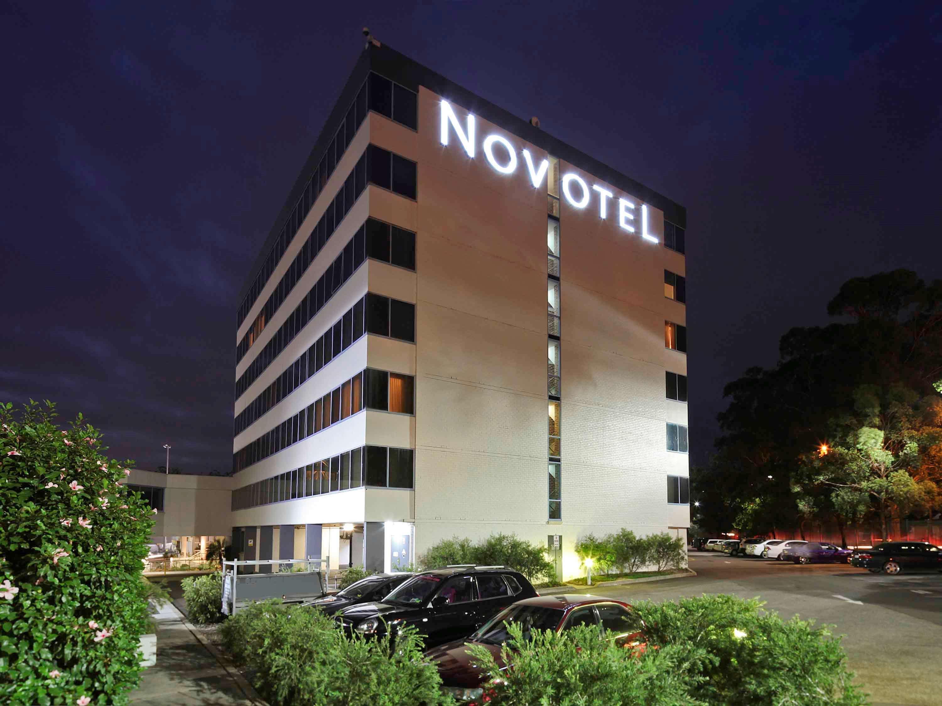 רוטי היל Novotel Sydney West Hq מראה חיצוני תמונה