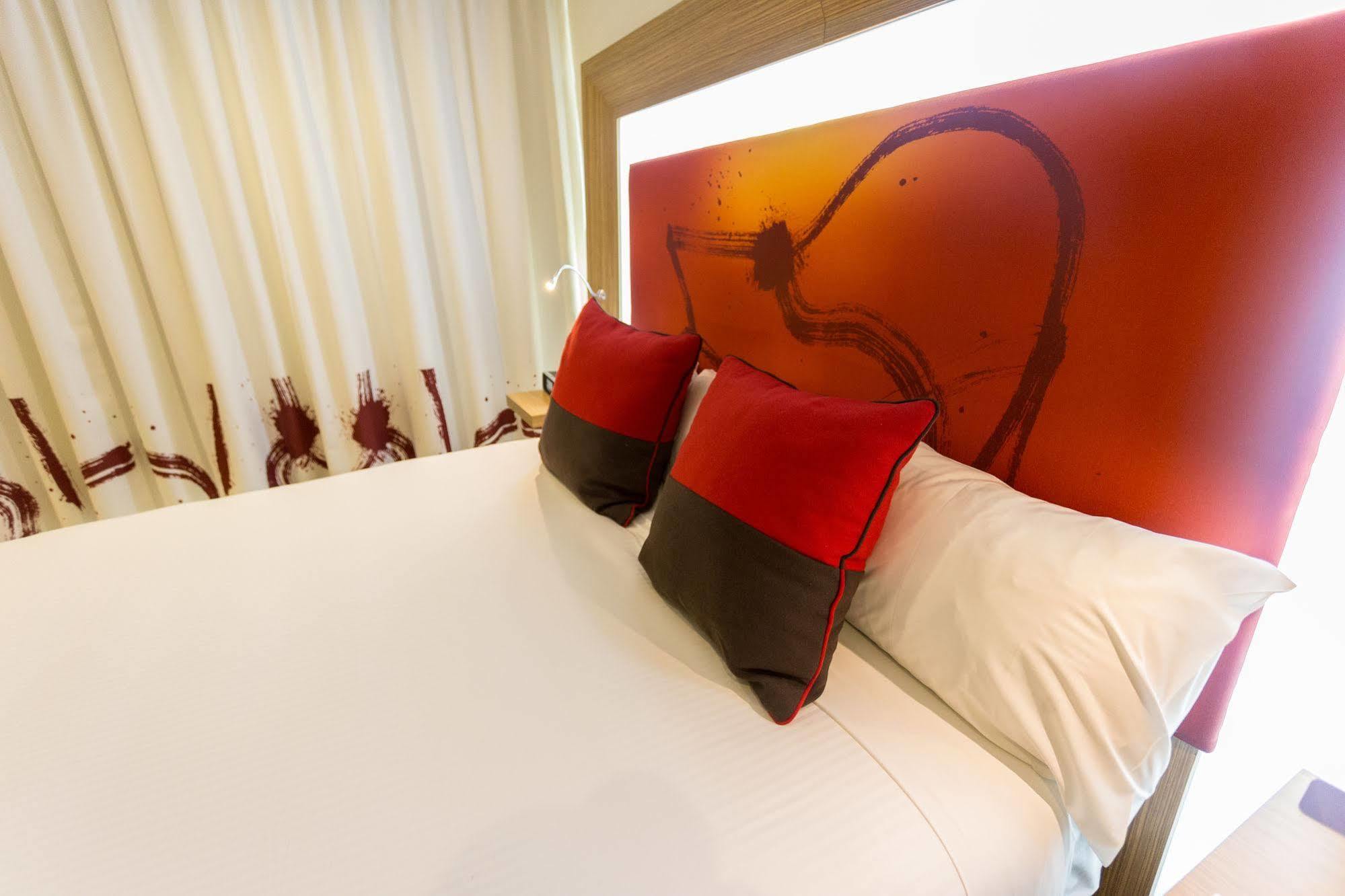 רוטי היל Novotel Sydney West Hq מראה חיצוני תמונה