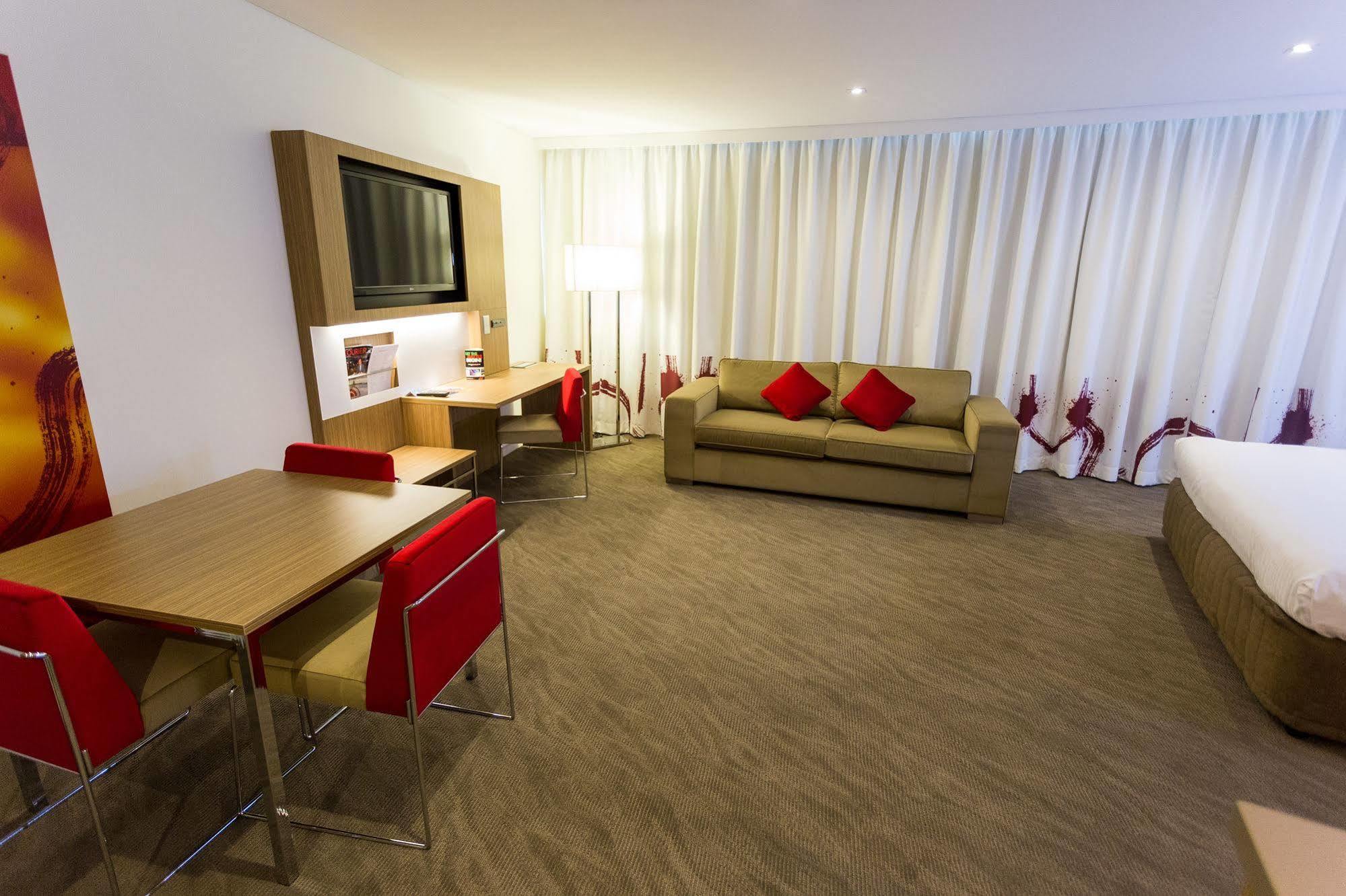 רוטי היל Novotel Sydney West Hq מראה חיצוני תמונה